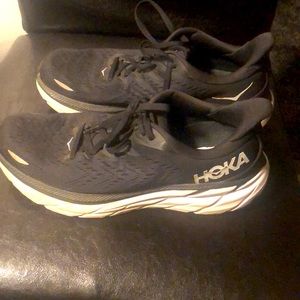 Hoka One One Clifton 8 Women’s Black White Running Sneakers Size 9.5B